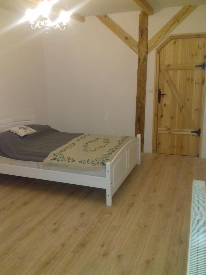 Izdebka W Zaciszu Bed & Breakfast Czarna Dabrowka Eksteriør bilde